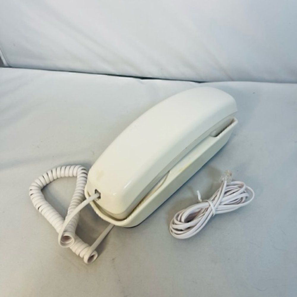 Vintage Bell South BIG Push Button Phone Wall Mount Desk Top #449 White Good con